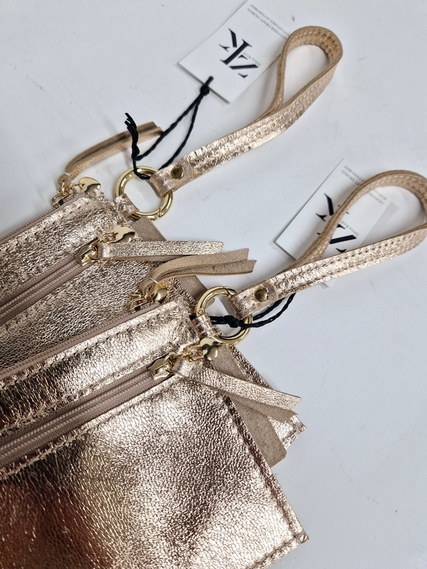 Rokas maks Rozā zelts