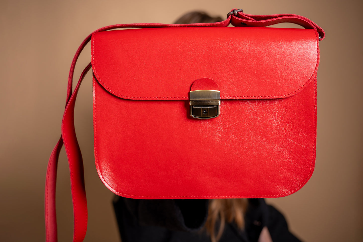 Saddle soma XL Sarkana