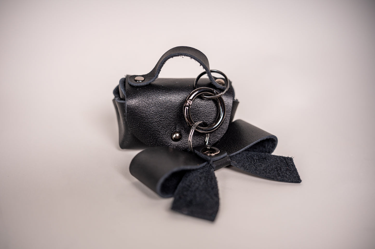 Piekariņa mini komp. Melns ar melnu