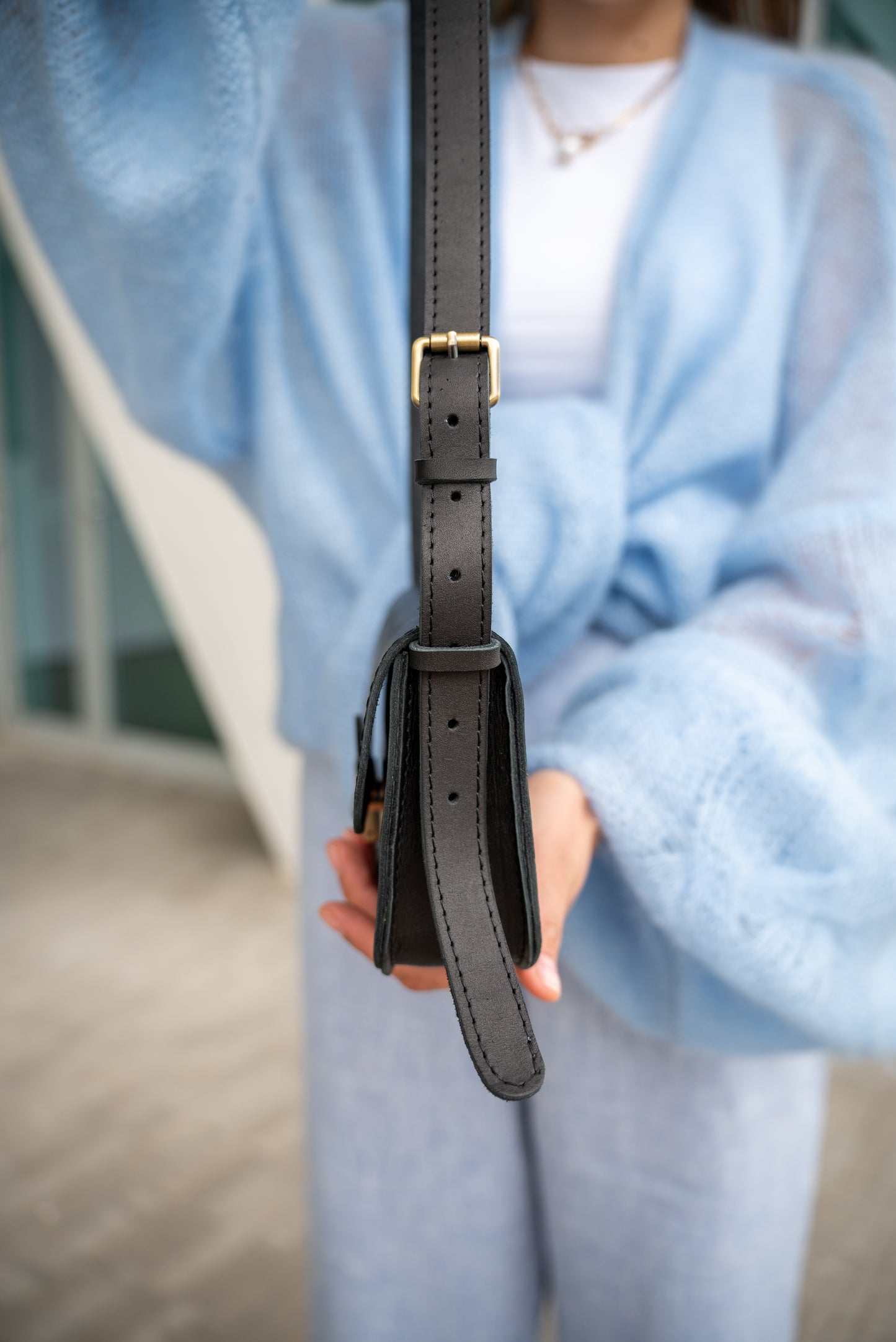 Saddle love mini soma Melna