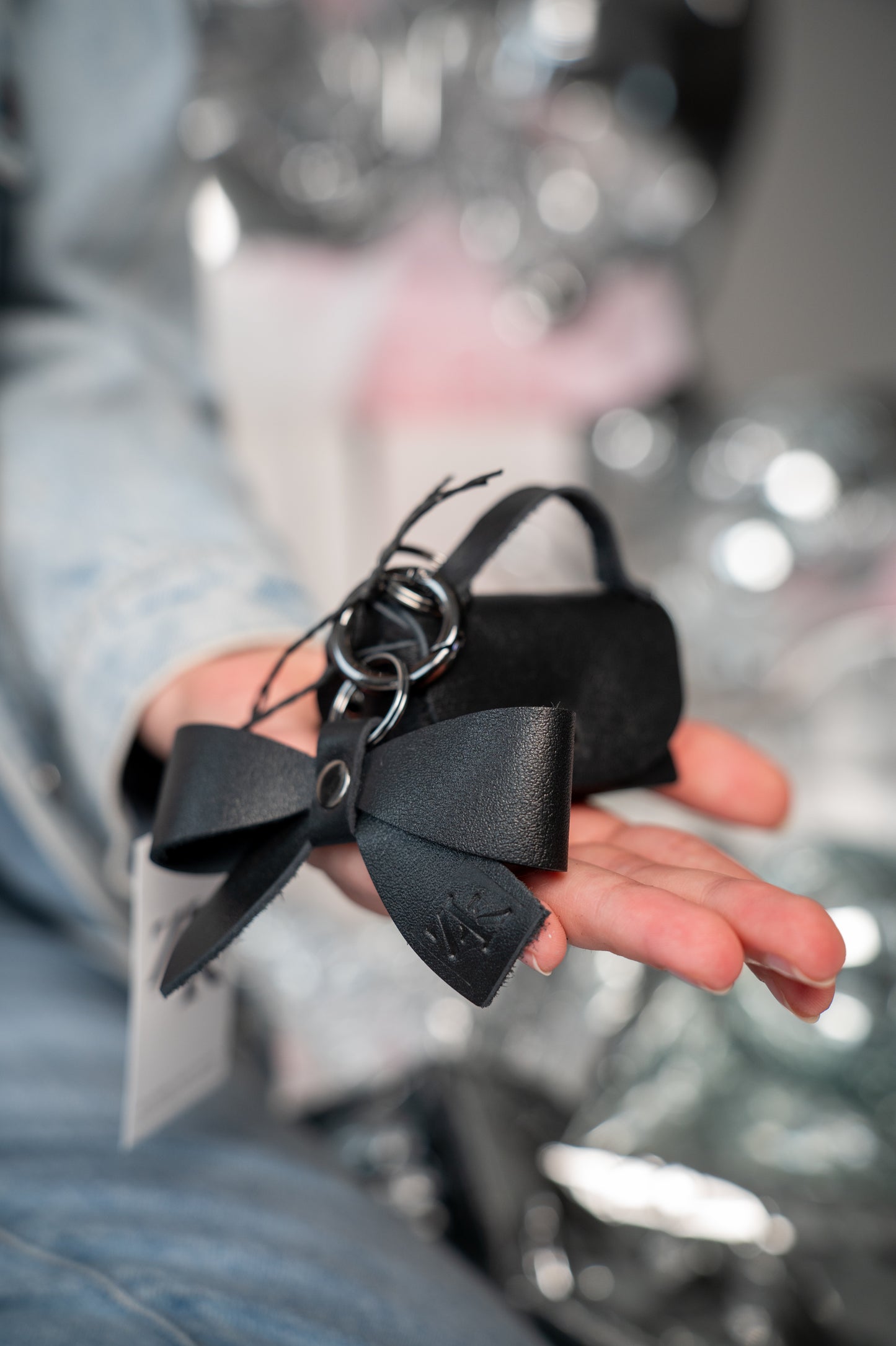 Маленький бант Черный с черным