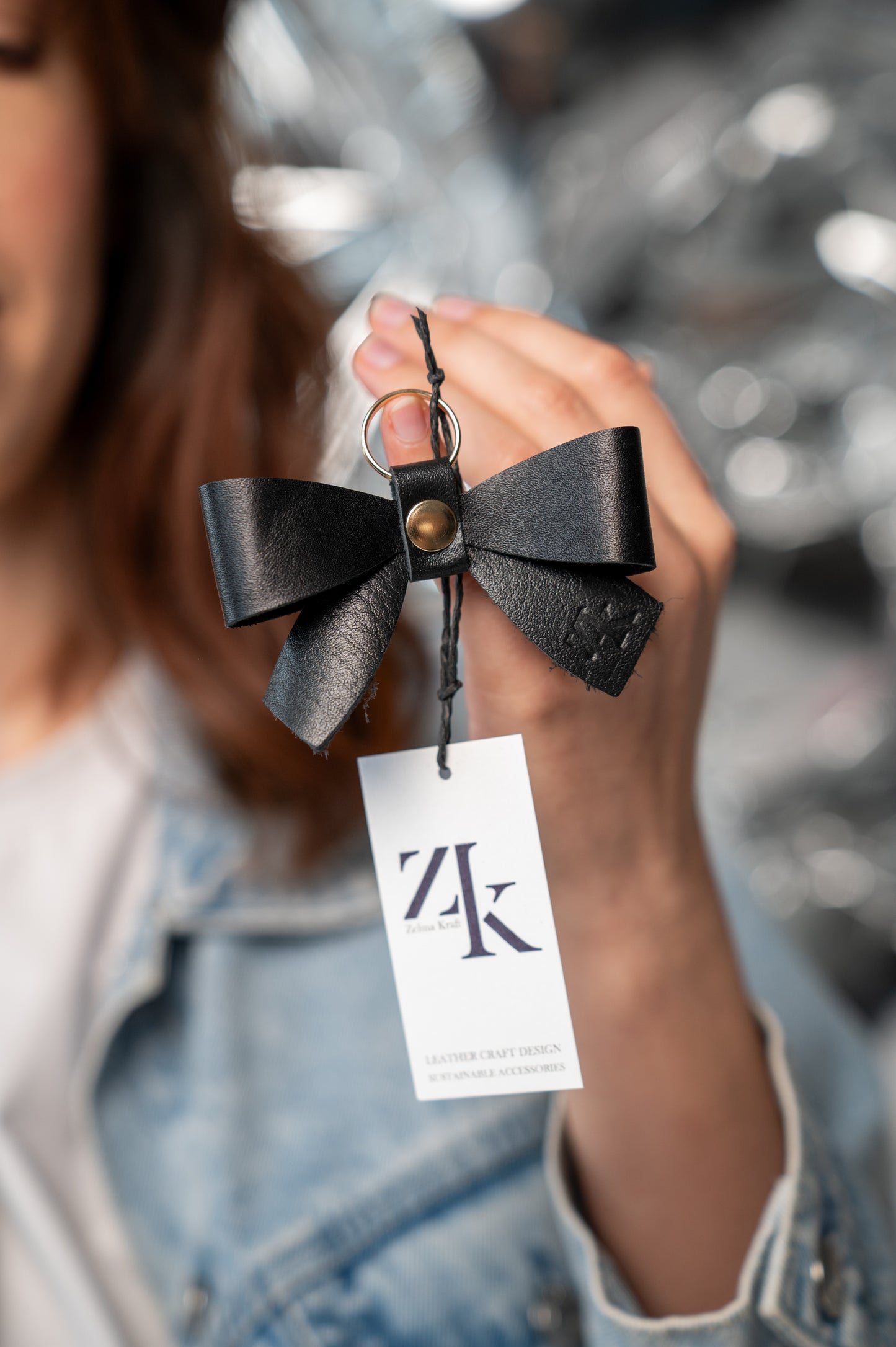 Petit bow Black with gold