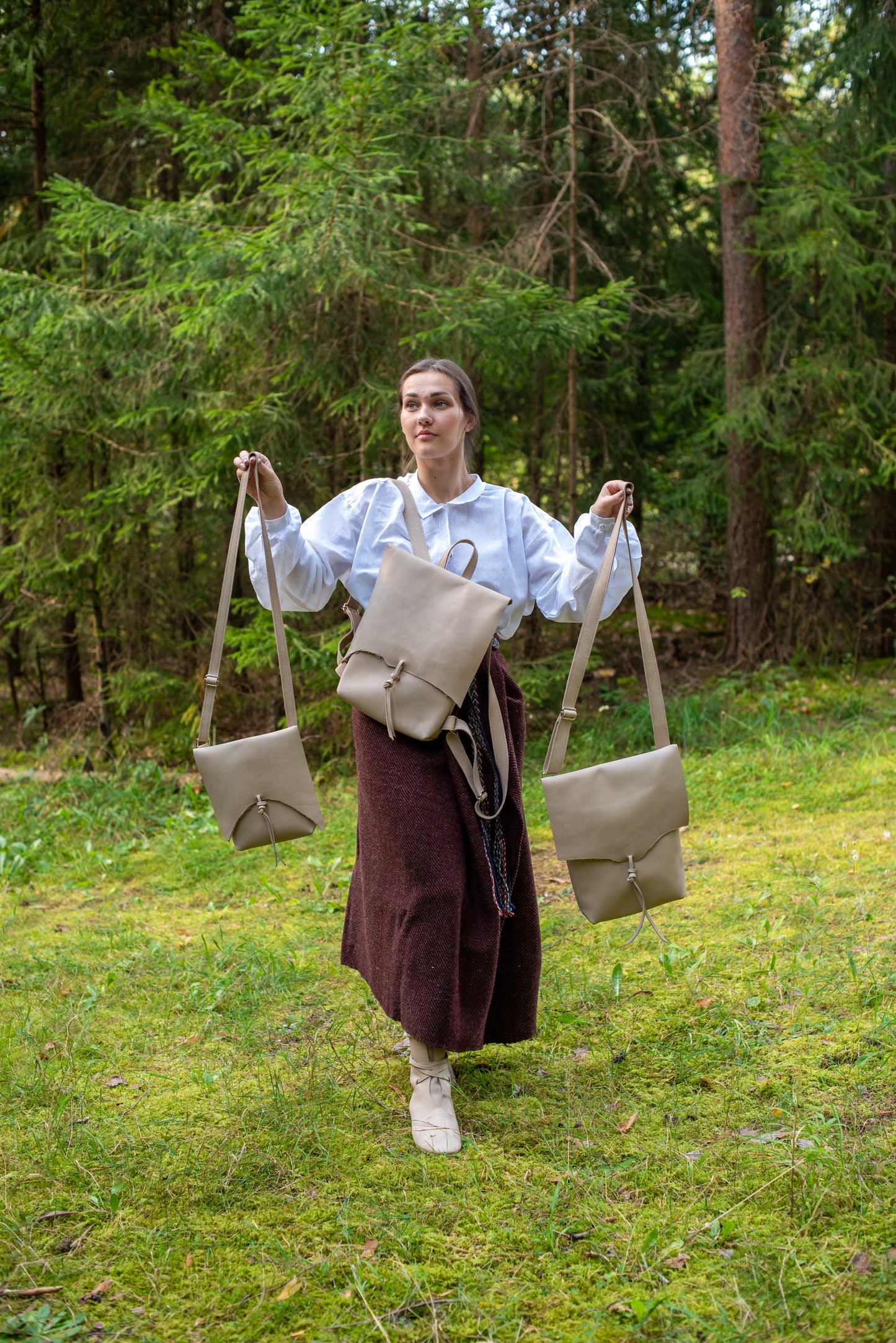 Messenger Backpack Beige