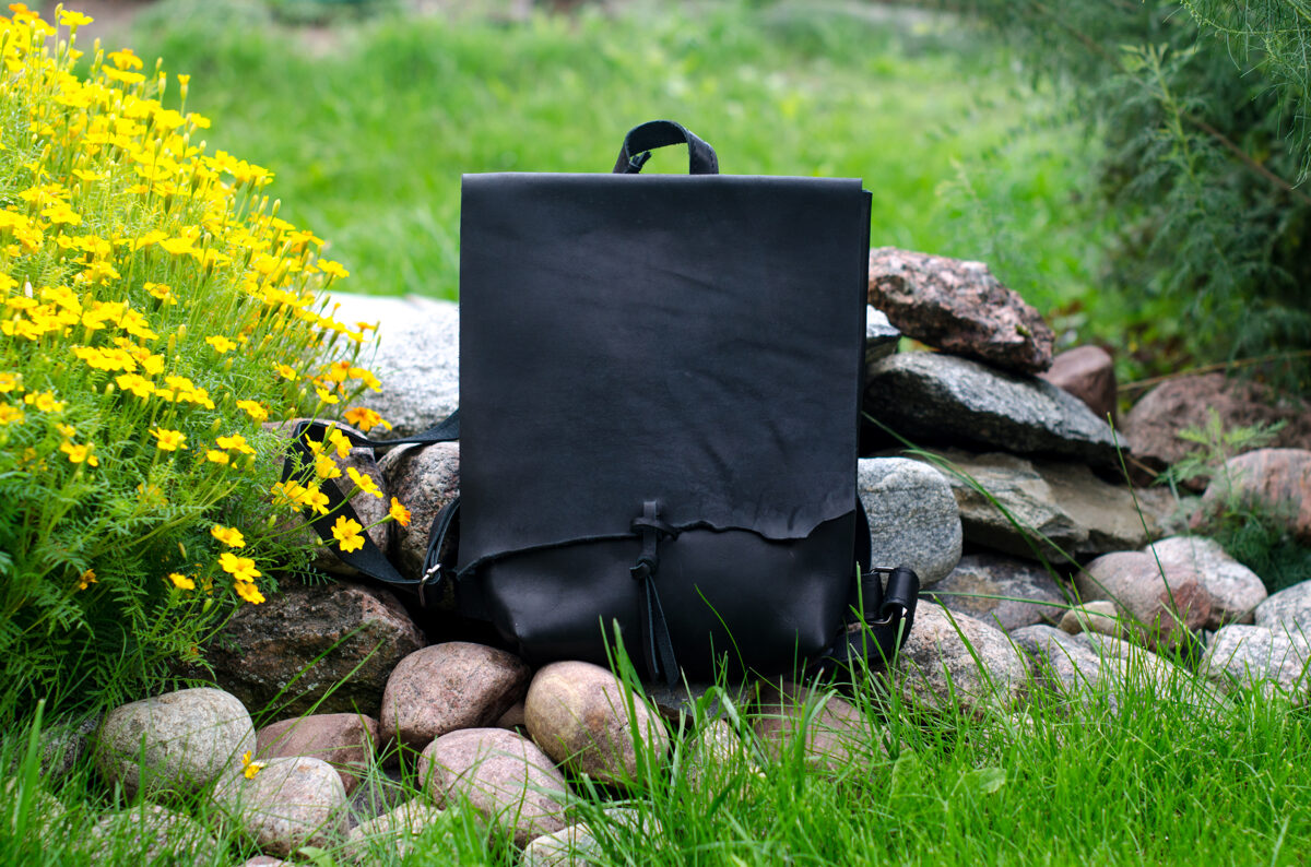 Messenger Backpack Black