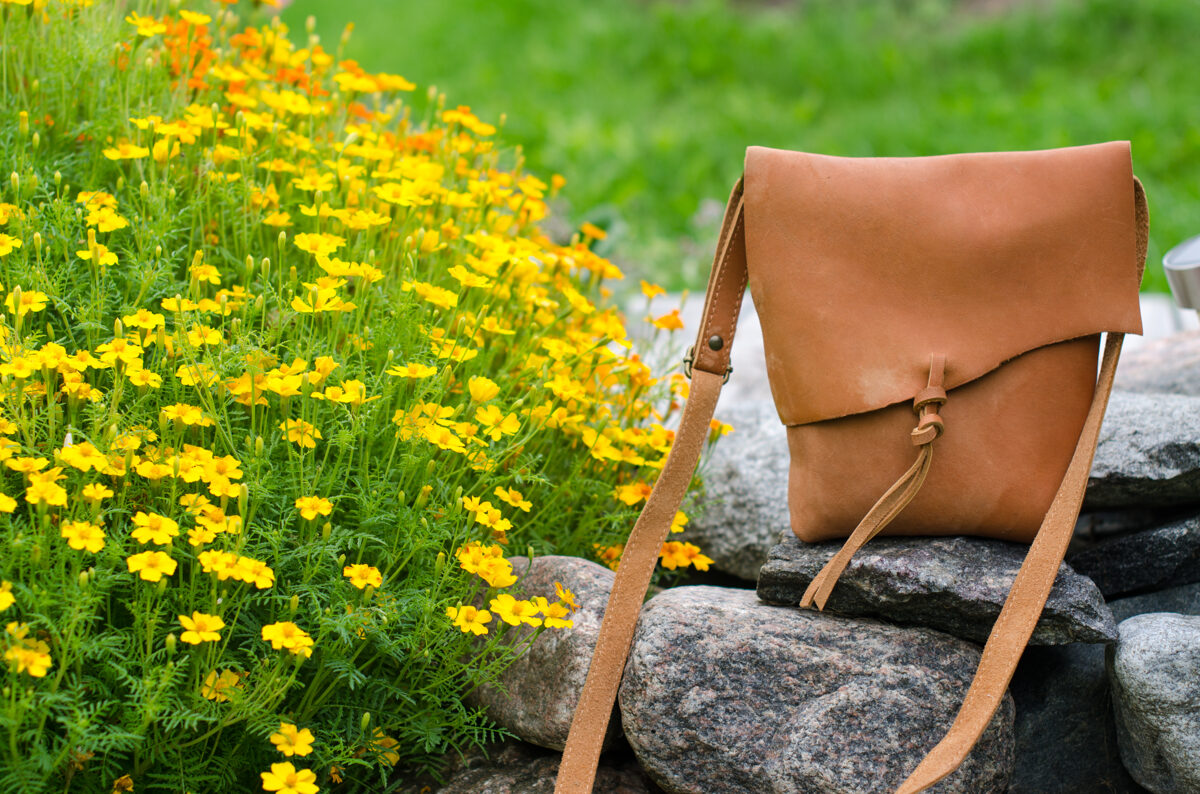 Medium Messenger bag Light brown