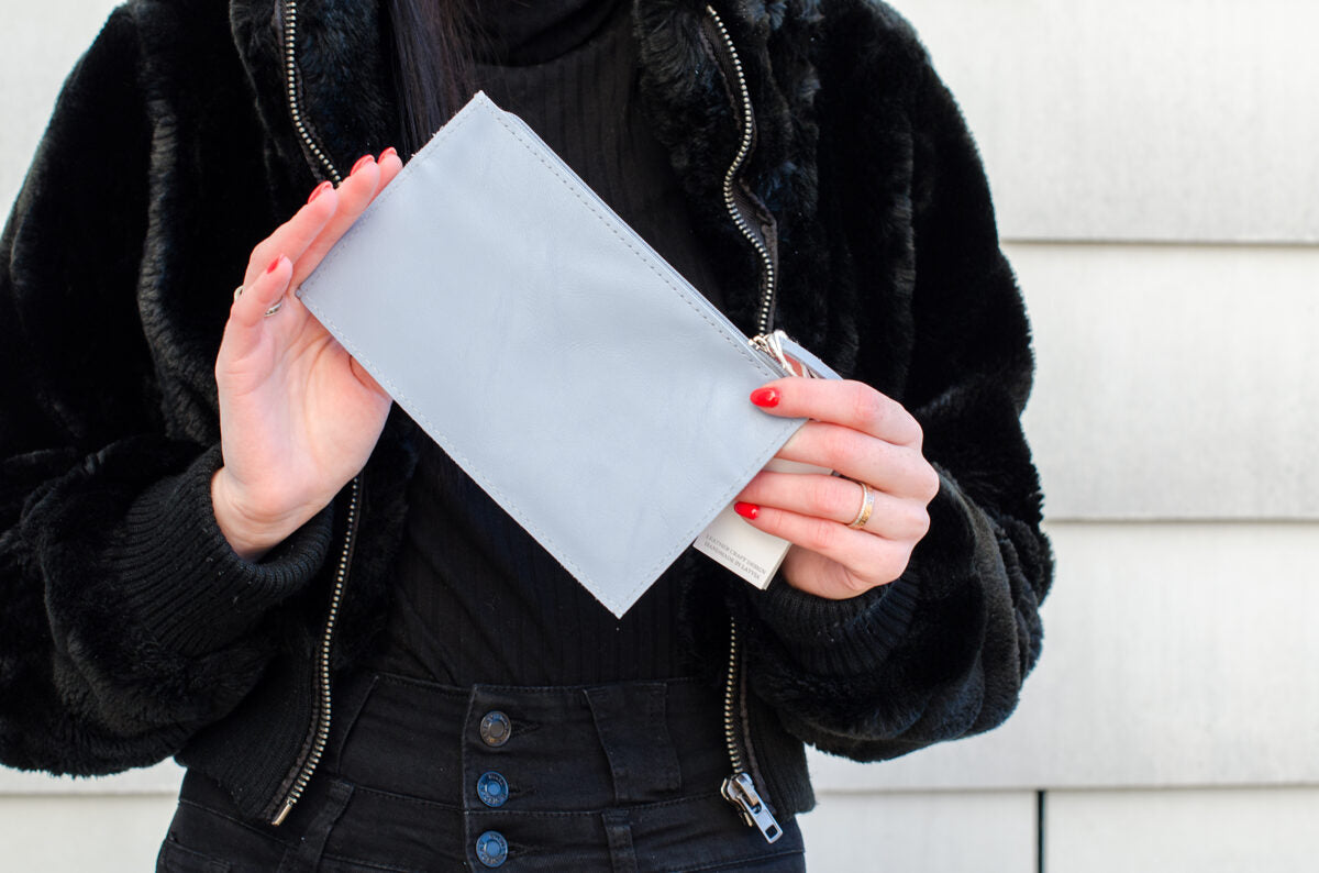 Colorful maks Gaiši zils