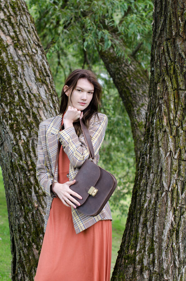 Saddle soma L Tumši brūna