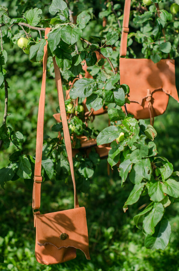 Small Messenger bag Light brown