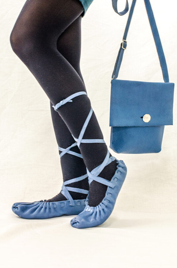 Videjā Messenger soma Zila