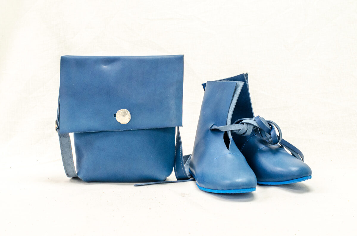 Videjā Messenger soma Zila