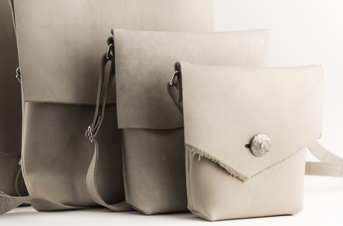 Medium Messenger bag Beige