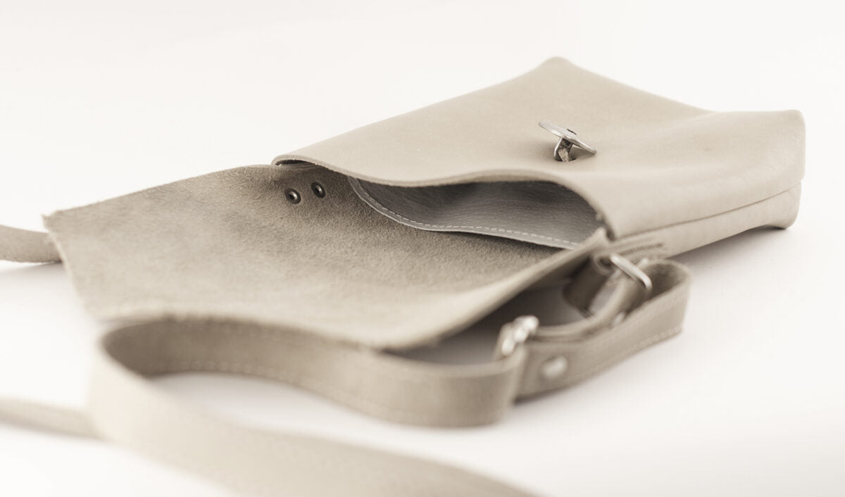 Medium Messenger bag Beige