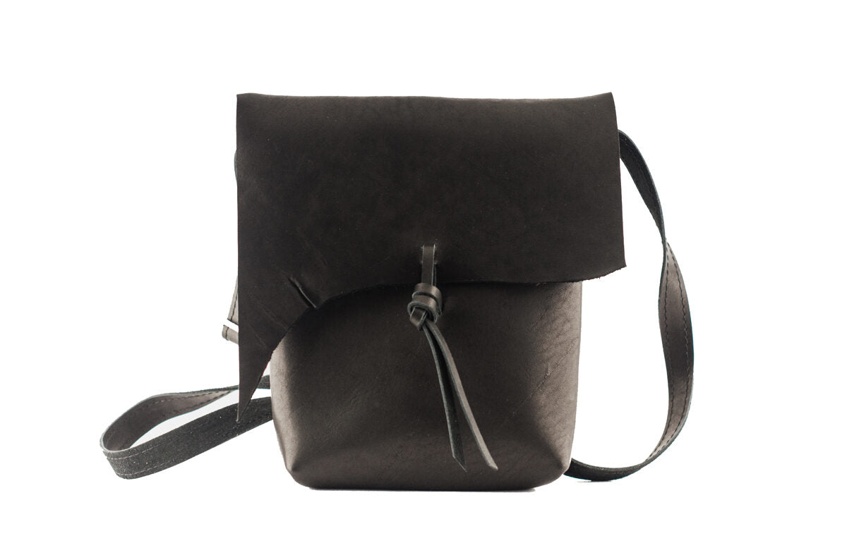 Medium Messenger bag  Black
