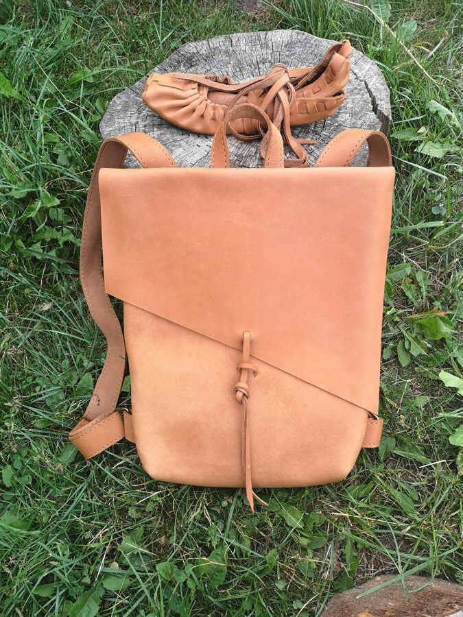 Messenger Backpack Light brown