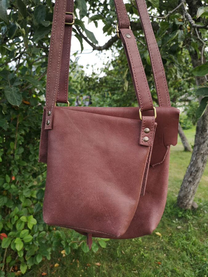 Small Messenger bag Dark brown