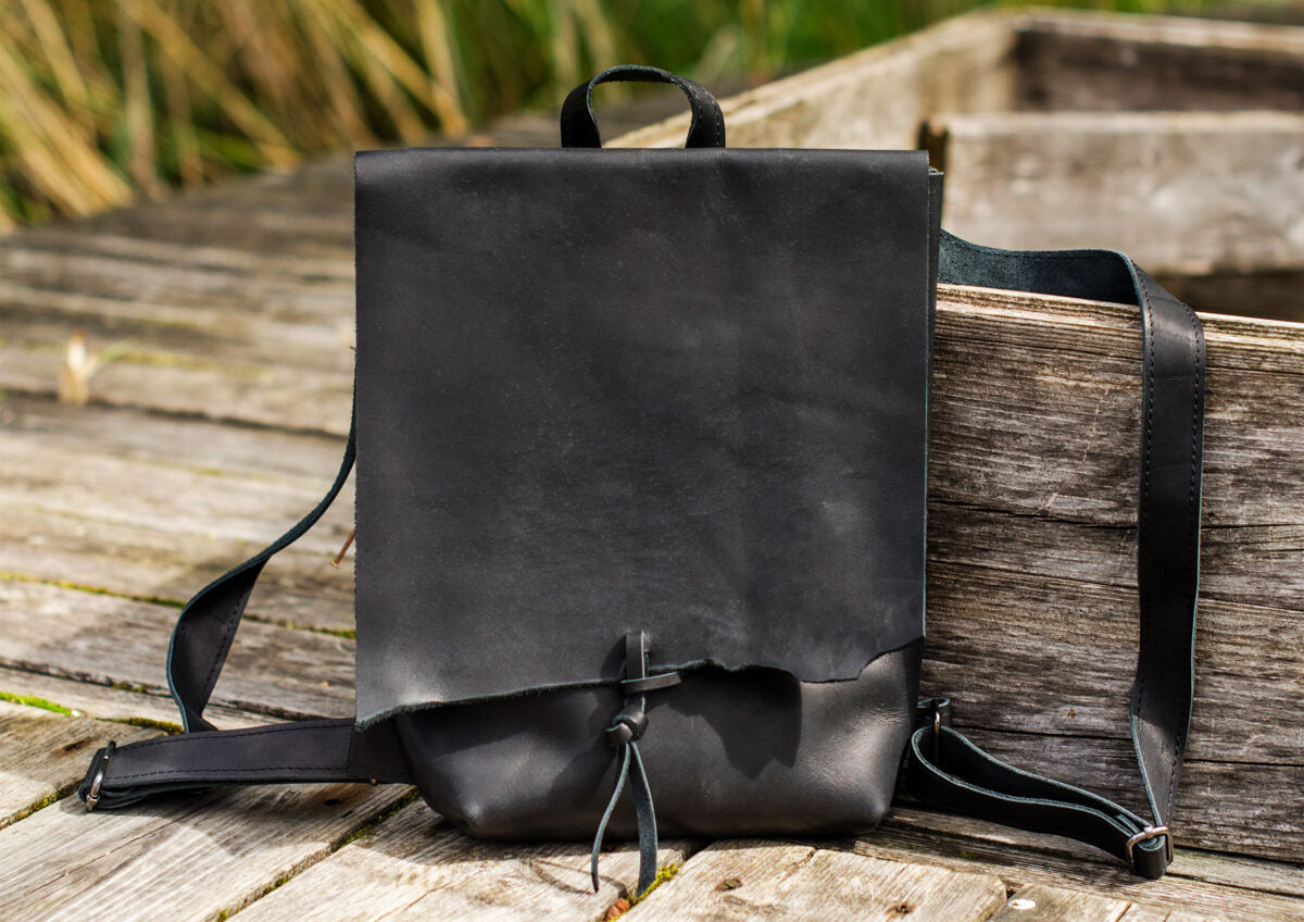 Messenger Backpack Black