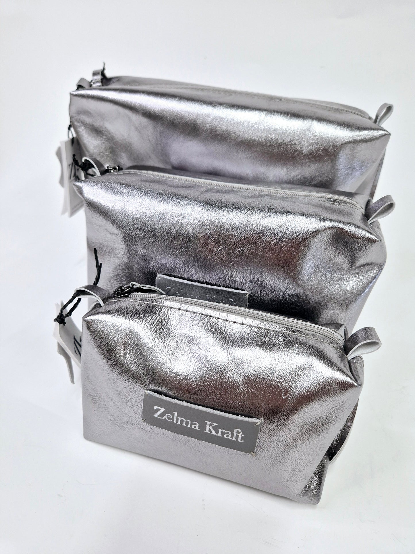 Cosmetic bag Dark silver