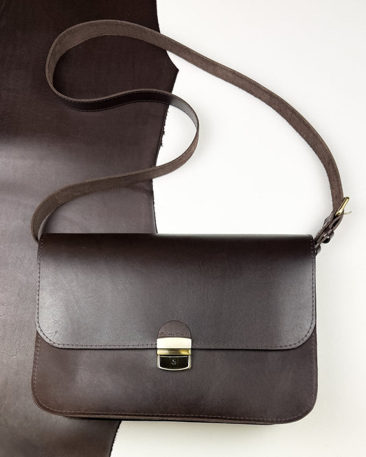 Saddle lielā soma Tumši brūna