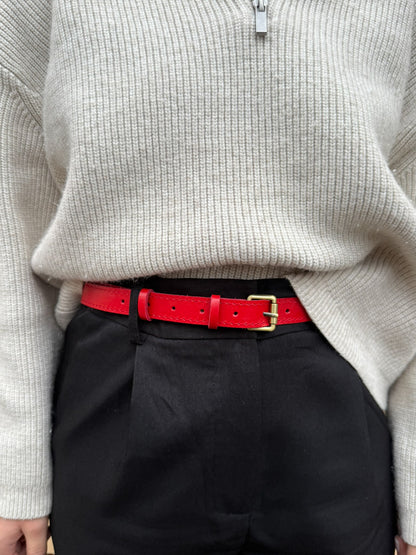 Seddle josta Sarkana