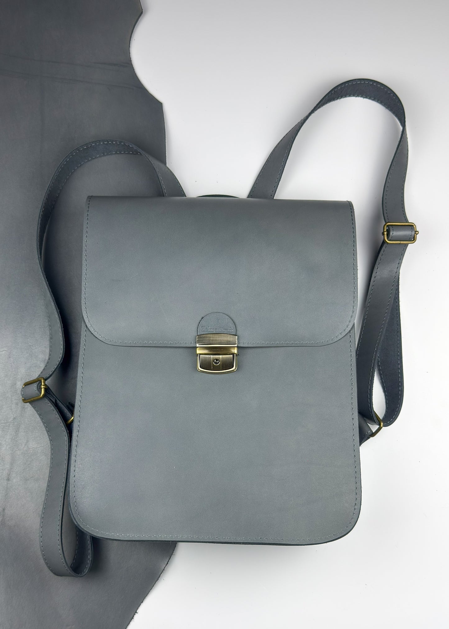 Saddle mugursoma Pelēka