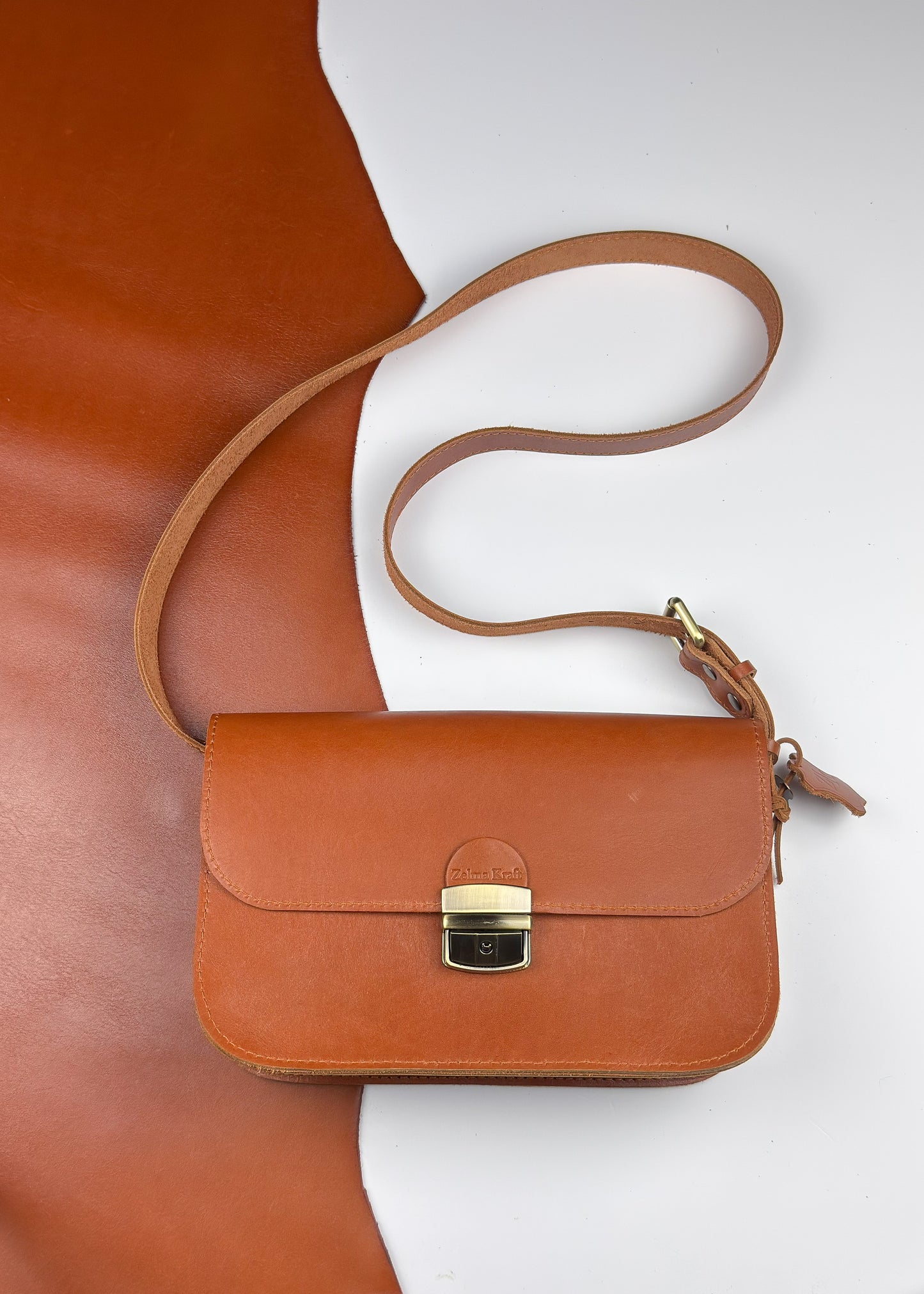 Saddle vidēja soma Gaiši brūna