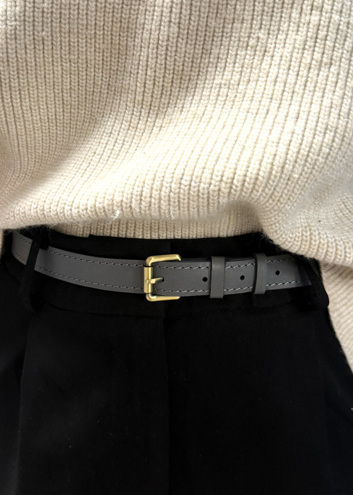 Seddle josta Pelēka