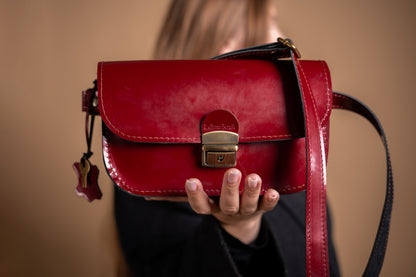 Saddle bag Mini Carmine red