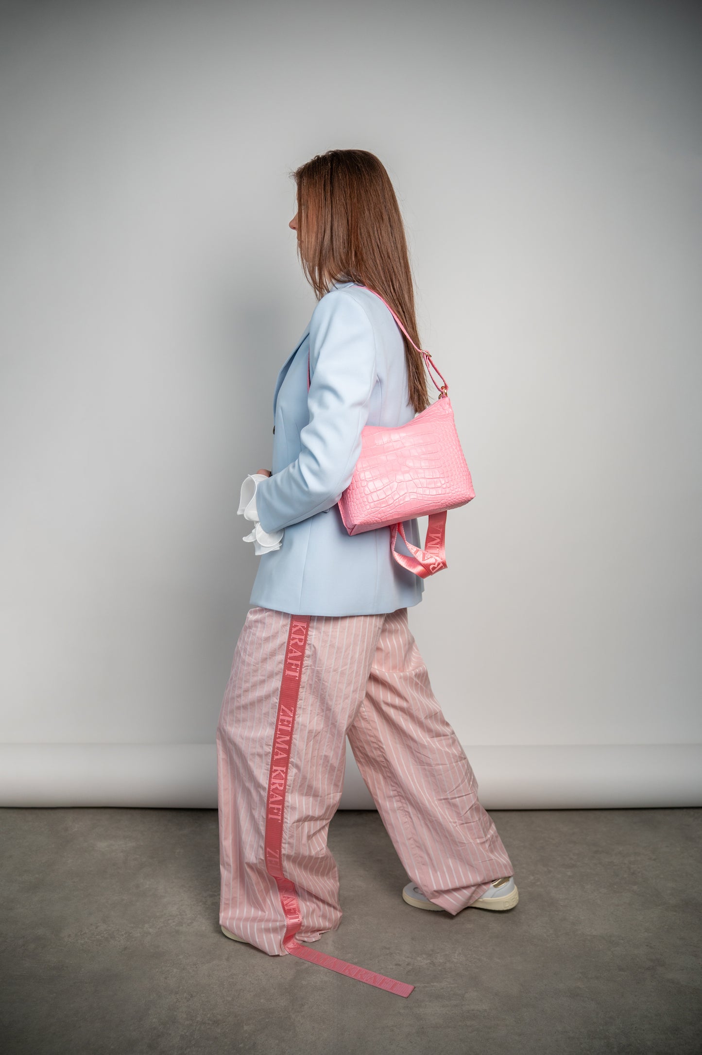 Hobo bag Pink crocodile