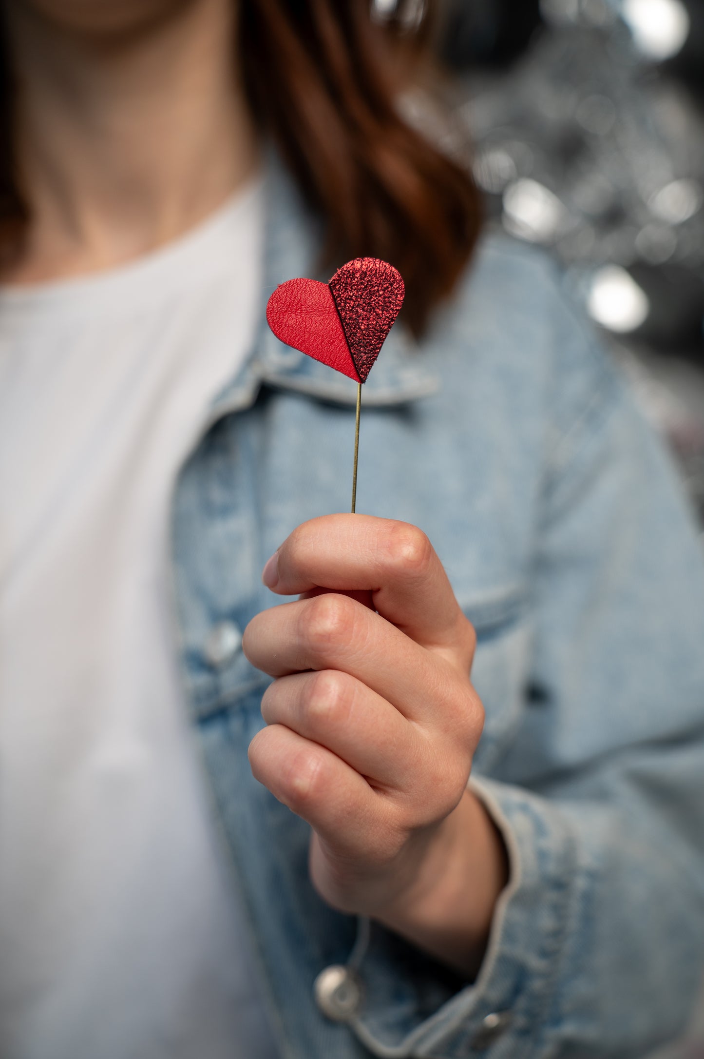 Heart brooch Red