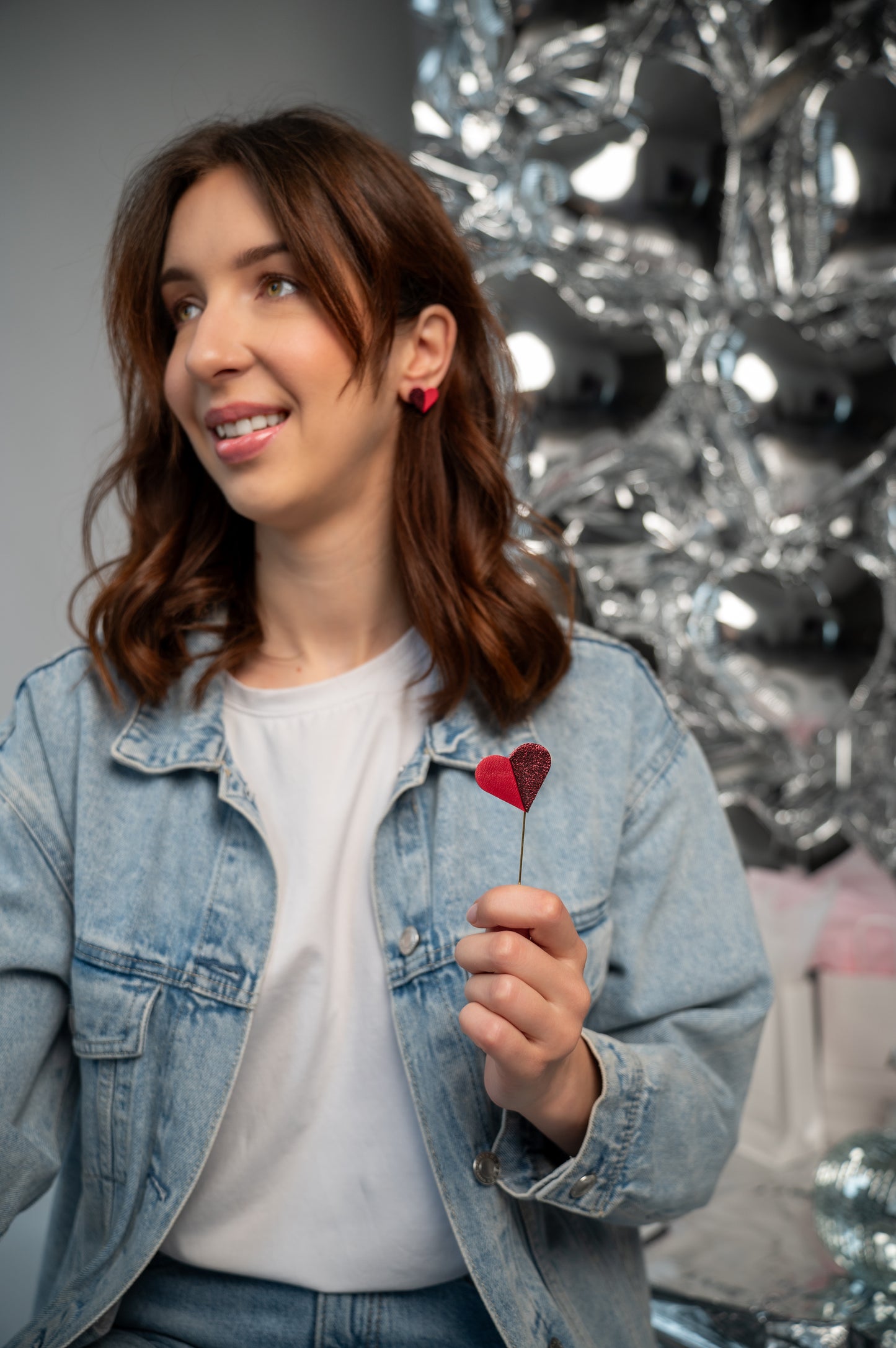 Heart brooch Red