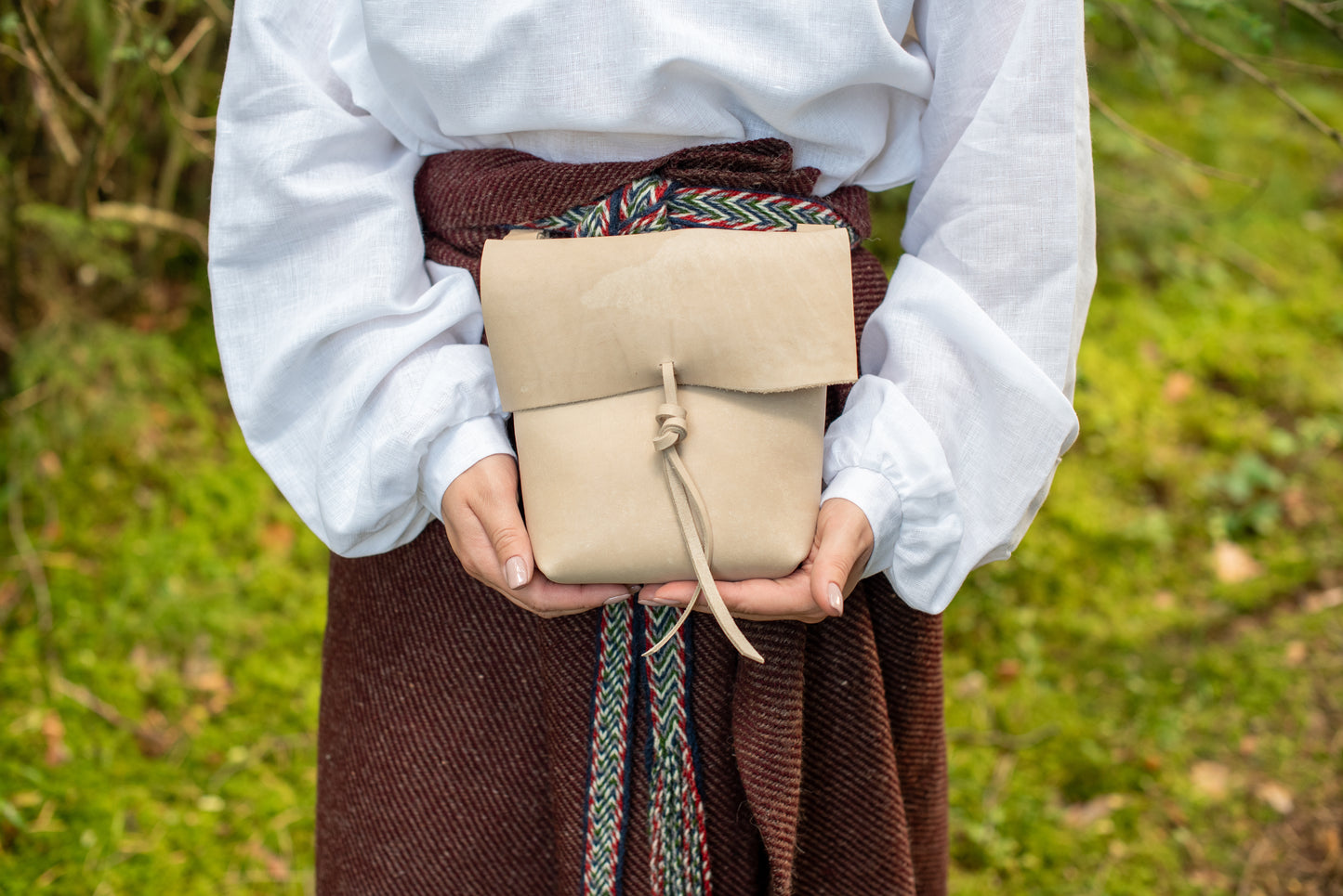 Small Messenger bag Beige