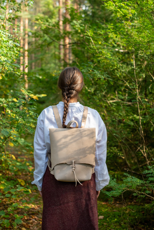 Messenger Backpack Beige