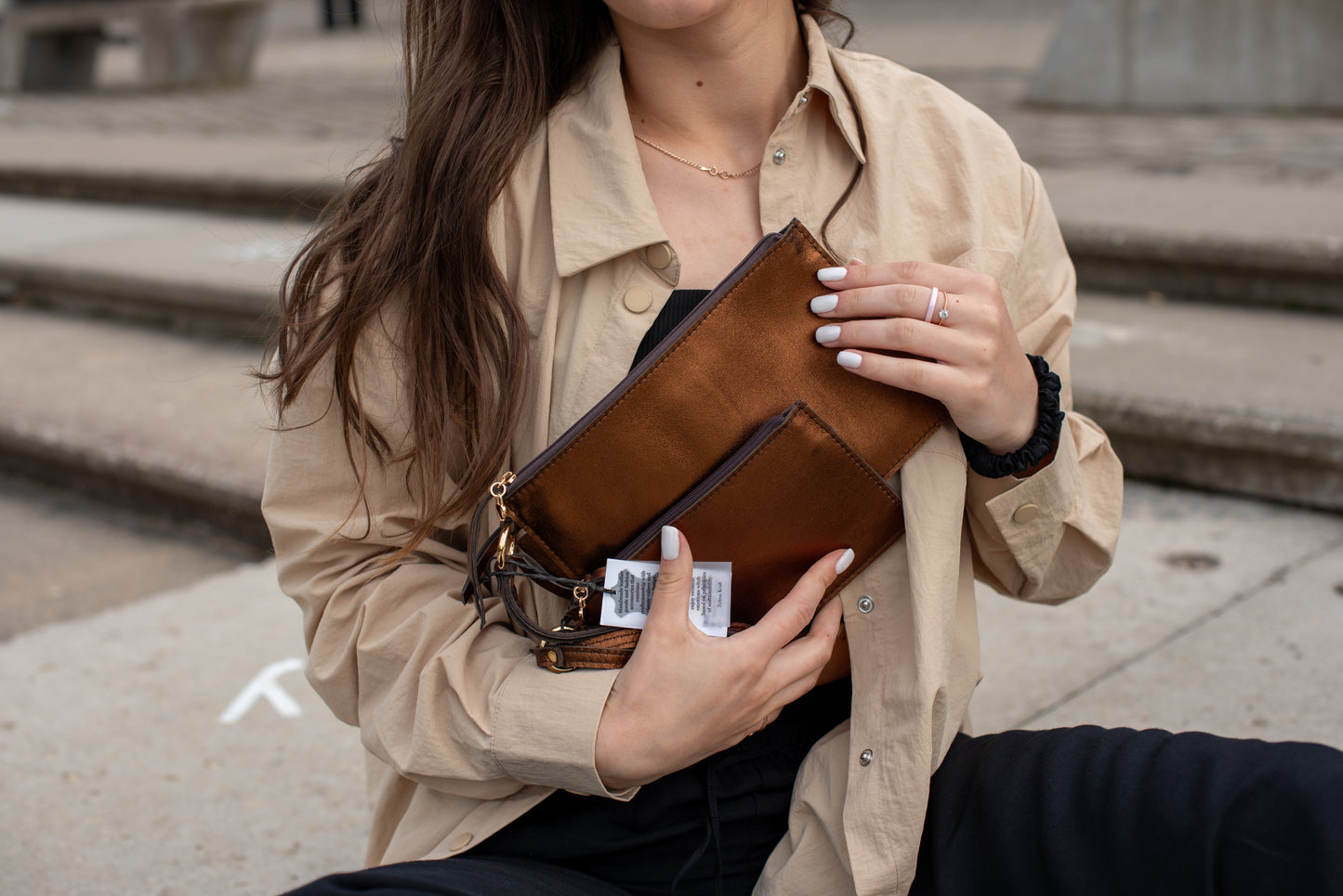 Wristlet wallet Metallic cinnamon