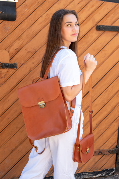 Saddle Backpack Light brown