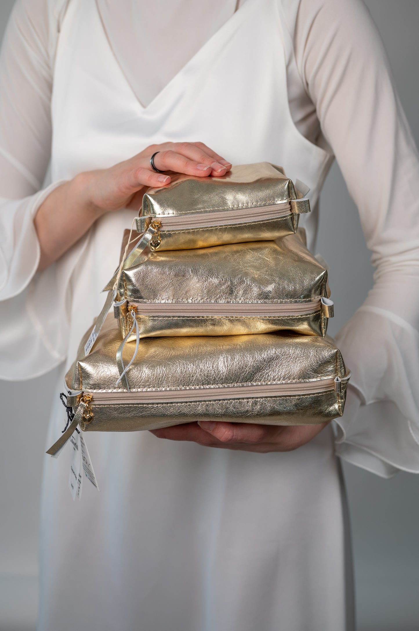 Cosmetic bag Soft gold