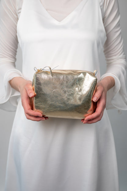 Cosmetic bag Soft gold