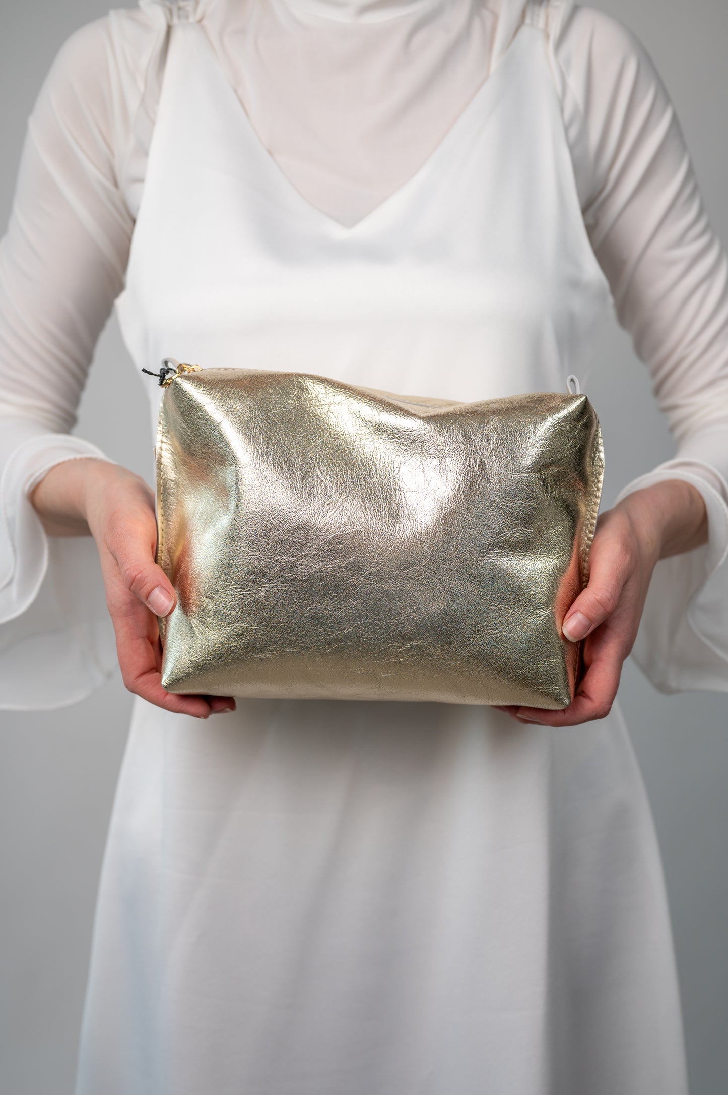 Cosmetic bag Soft gold