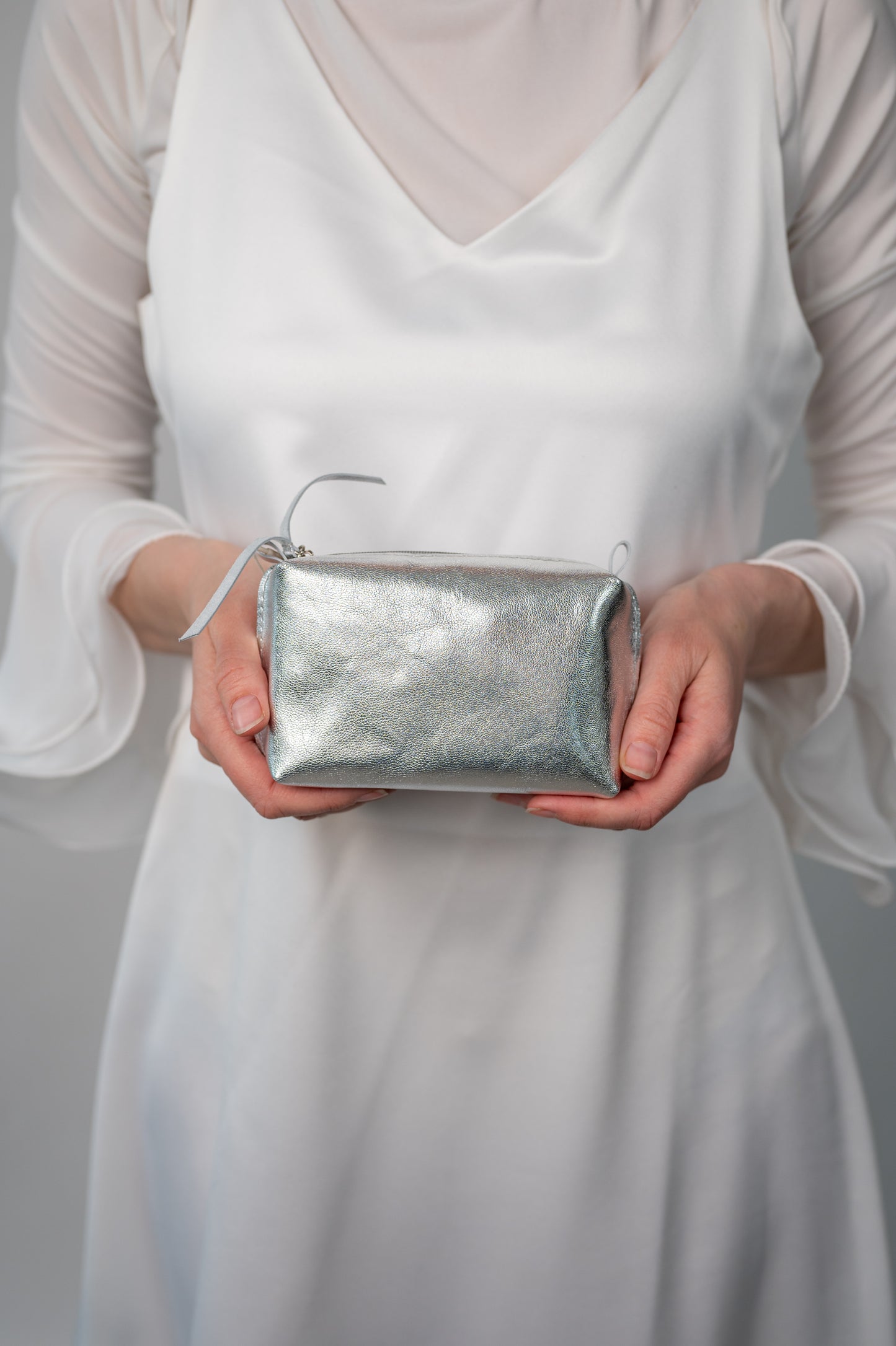 Cosmetic bag Soft silver