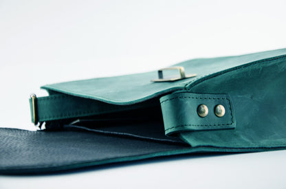 Saddle bag L Quetzal green